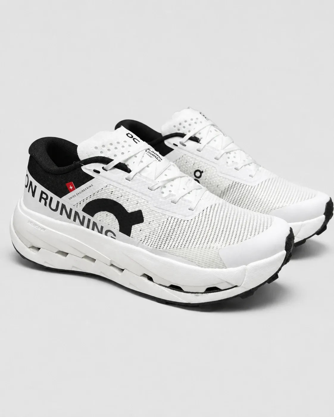 ON RUNNING CLOUD ULTRA 3 BLANCO / NEGRO