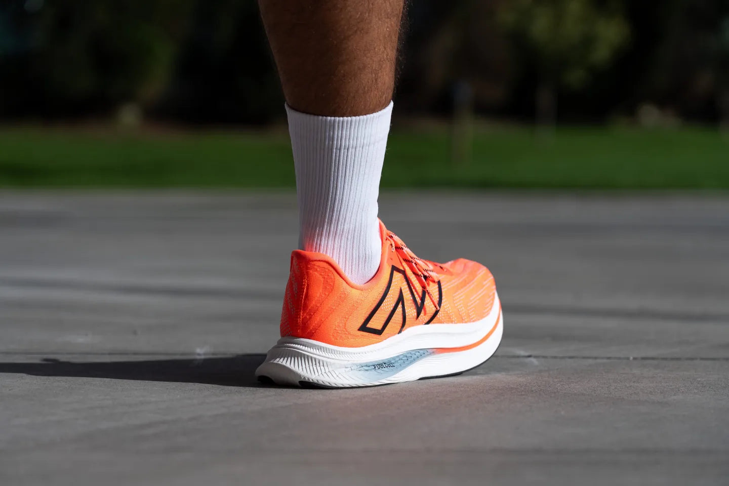 NEW BALANCE FUELCELL TRAINER V2