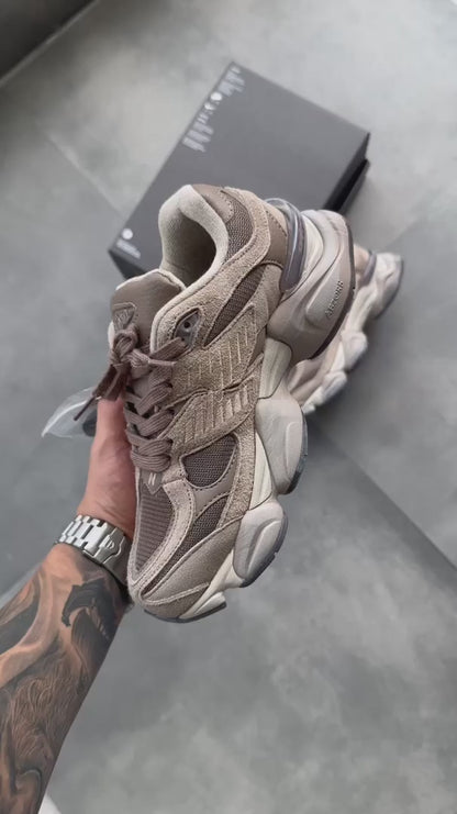 NEW BALANCE 9060 MARRON / CAFÉ