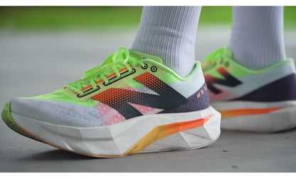 NEW BALANCE FUELCELL ELITE V4