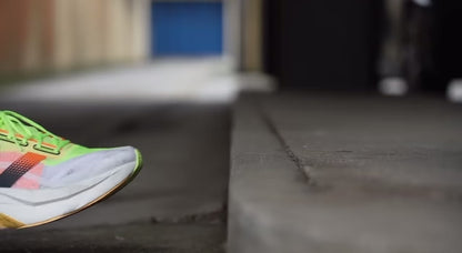 NEW BALANCE FUELCELL ELITE V4