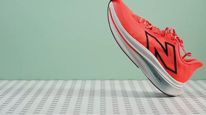 NEW BALANCE FUELCELL TRAINER V2