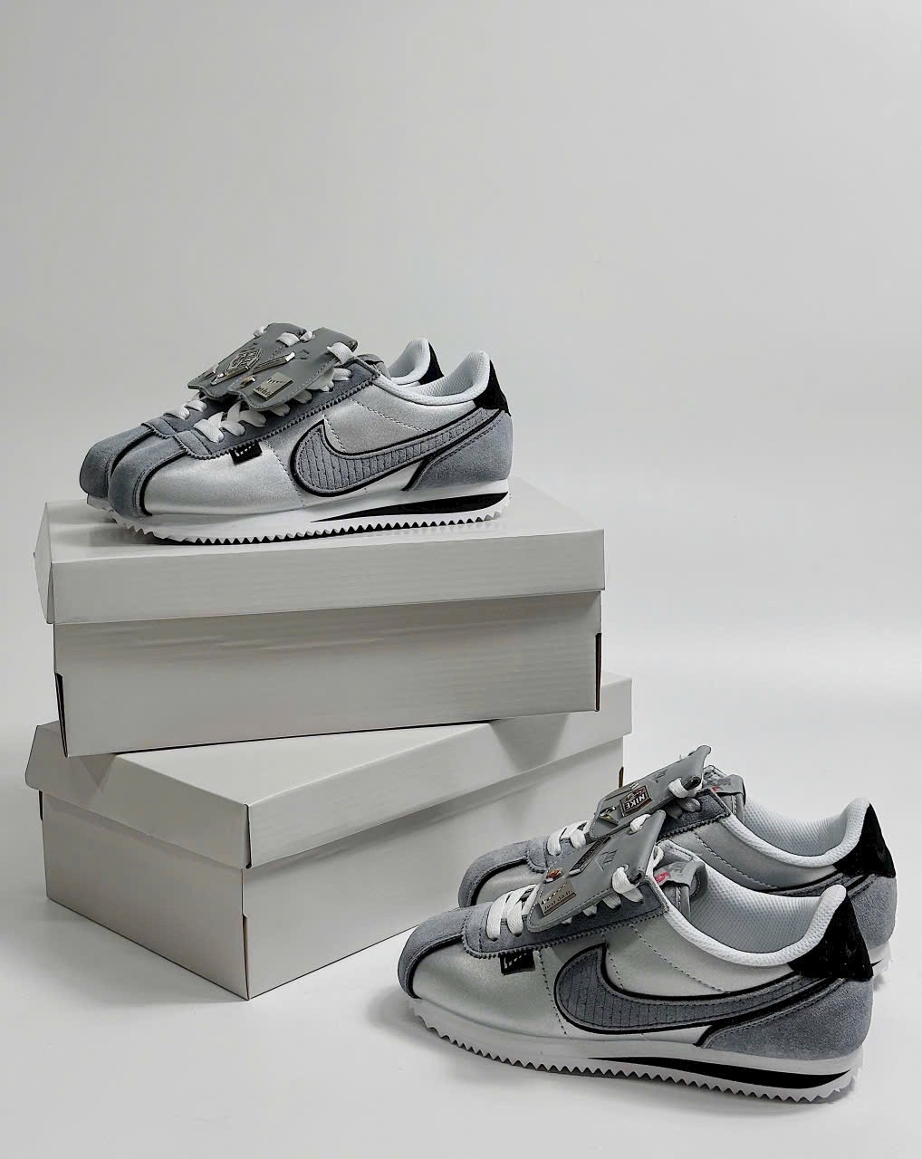NIKE P6000 CORTEZ GRIS